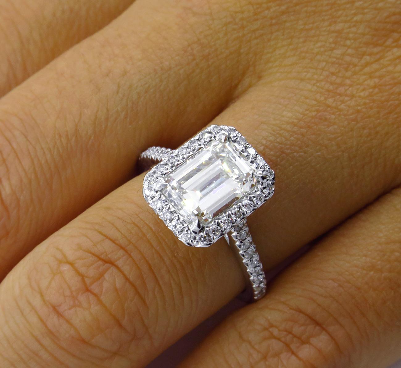 GIA 2.59 Caratt Emerald Cut Diamond Solitaire Engagement White Gold Ring 8