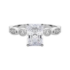 GIA 2.5ct Anello con diamanti radianti a marquise e rotondi con castone a grana grossa