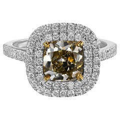 GIA 2.61 TCW Fancy Diamond Diamond Halo, 18 kt. White gold, Ring