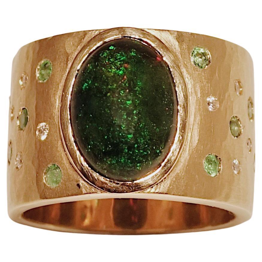 GIA 2,62 Karat natürlicher schwarzer Opal Diamant Smaragd 18 Gold Cluster Ring im Angebot