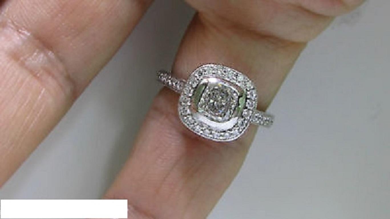 GIA 2.63 Carat Halo Cushion Cut Diamond Ring Platinum I/VS1 Neuf - En vente à New York, NY