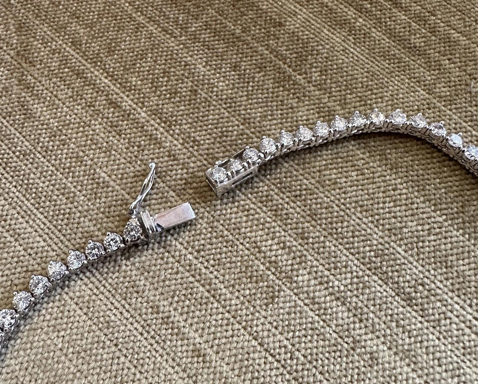 GIA 26,31 Karat abgestufte Diamant-Tennis-Halskette 18k Weißgold 18 Zoll im Angebot 7