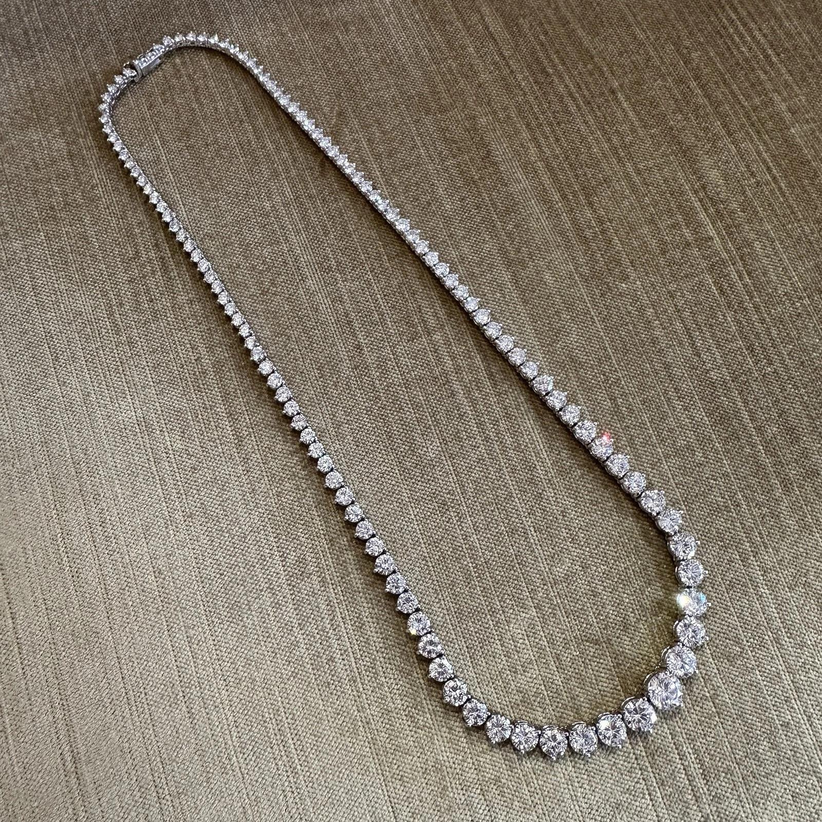 GIA 26,31 Karat abgestufte Diamant-Tennis-Halskette 18k Weißgold 18 Zoll im Angebot 4