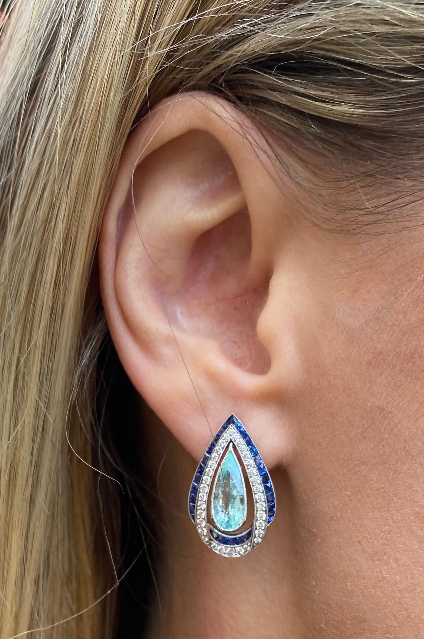 Taille poire Boucles d'oreilles en tourmaline Paraiba poire de 2,70 carats et diamants de 3,80 carats, certifiés GIA en vente