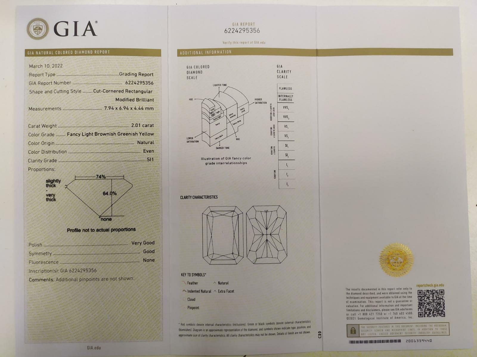 ** In the USA the VAT is 0%.

Today we are offering this amazing ring featuring a center 2.01 carat fancy deep brownish greenish yellow diamond diamonds halo ring. 
 18 kt. White gold
Size: 56 
Total weight: 6.24 g

Ring can be resized free of