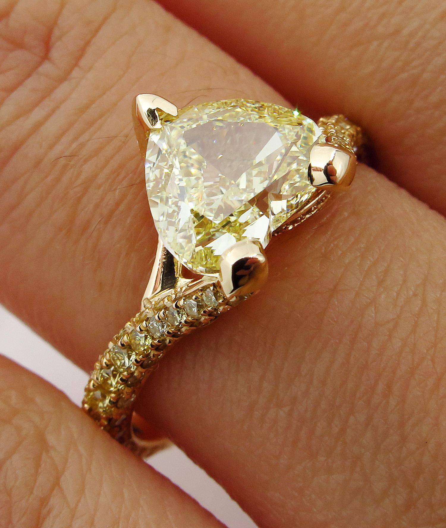GIA 2.71 Carat Natural Fancy Yellow Heart Shape Diamond Ring Yellow Gold 8