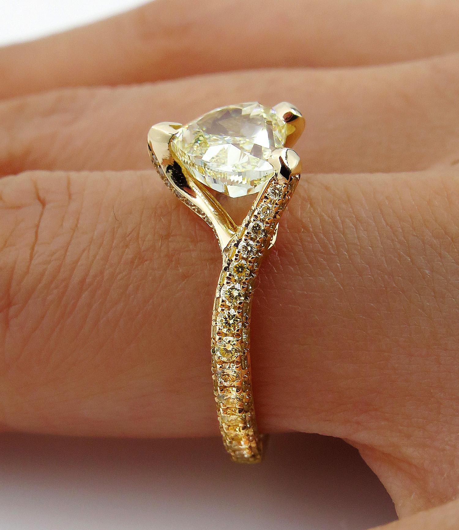 GIA 2.71 Carat Natural Fancy Yellow Heart Shape Diamond Ring Yellow Gold 10