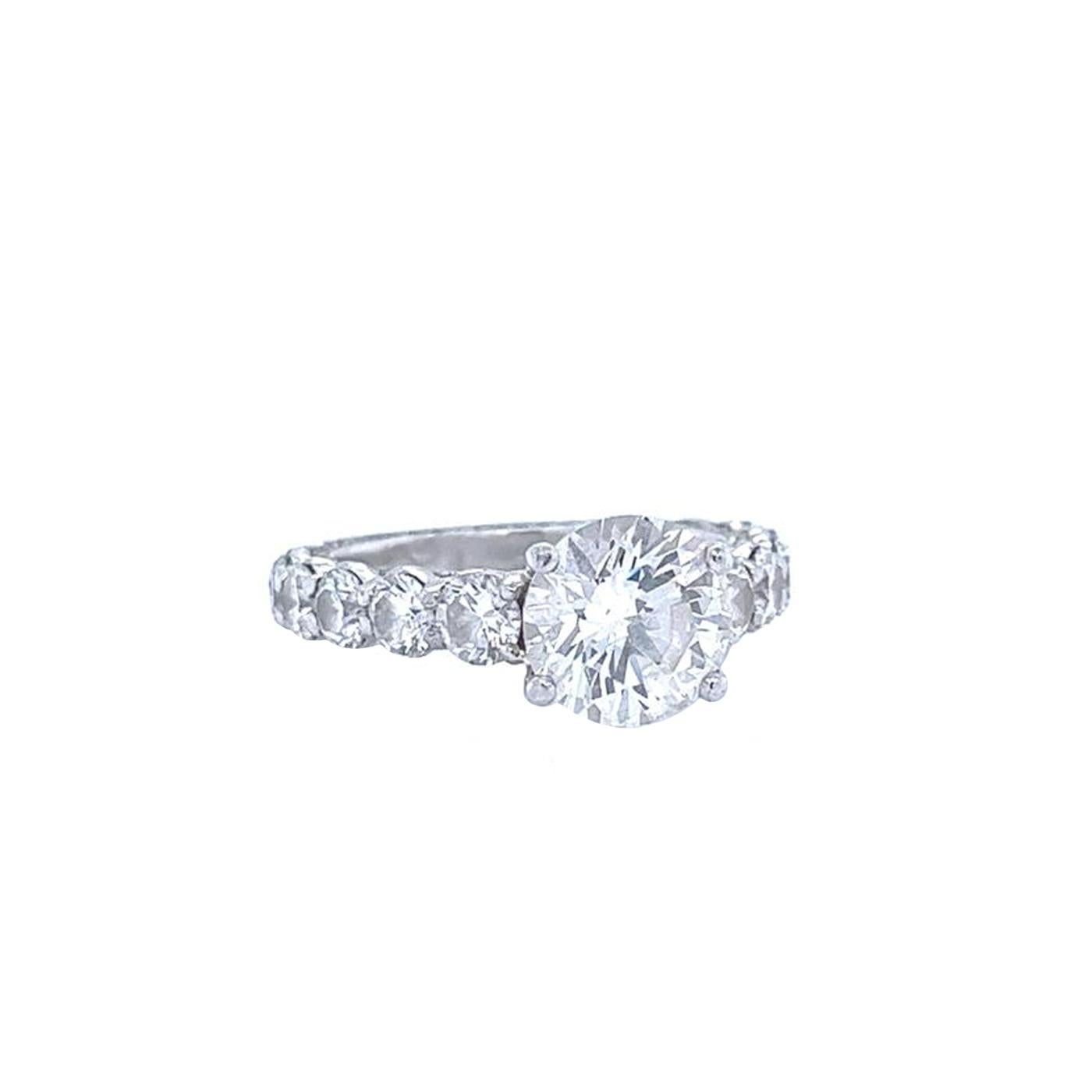GIA 2.70ct Round Cut VS2 Clarity K Color Platinum Eternity Natural Diamond Ring (bague d'éternité en platine avec diamant naturel) en vente 2