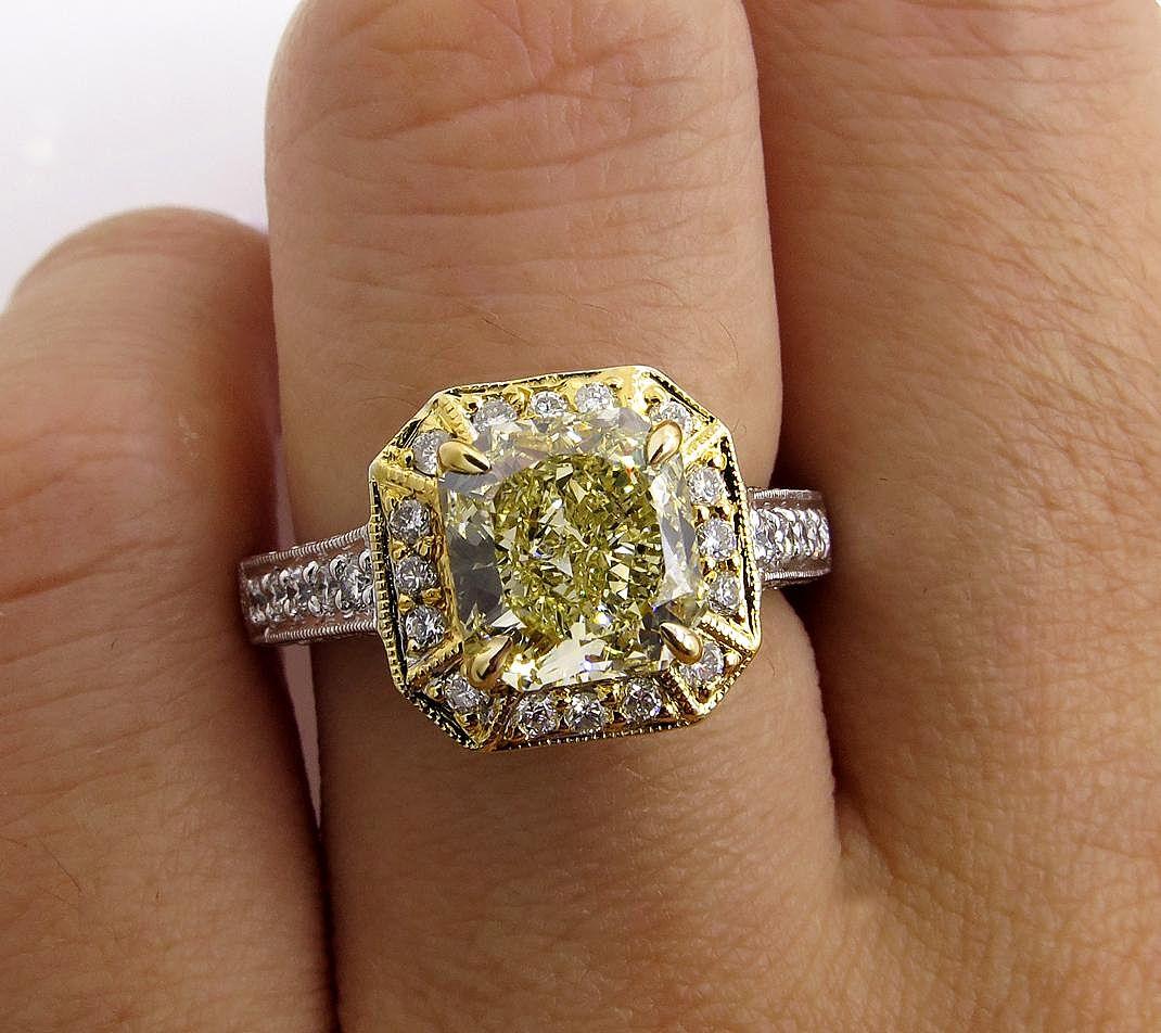 GIA 2.74 Carat Natural Fancy Yellow Radiant Diamond Engagement Wedding Ring For Sale 2