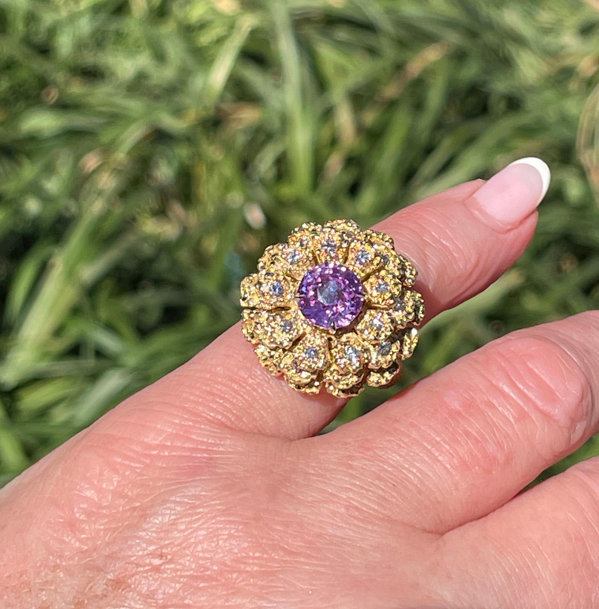 GIA 2.75ctw No-Heat Pink Sapphire Diamond 18K Gold Vintage Flower Cocktail Ring For Sale 4