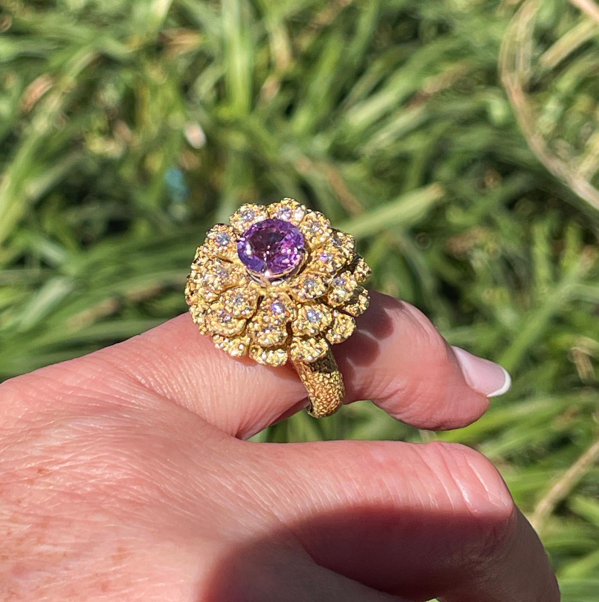 GIA 2.75ctw No-Heat Pink Sapphire Diamond 18K Gold Vintage Flower Cocktail Ring For Sale 5