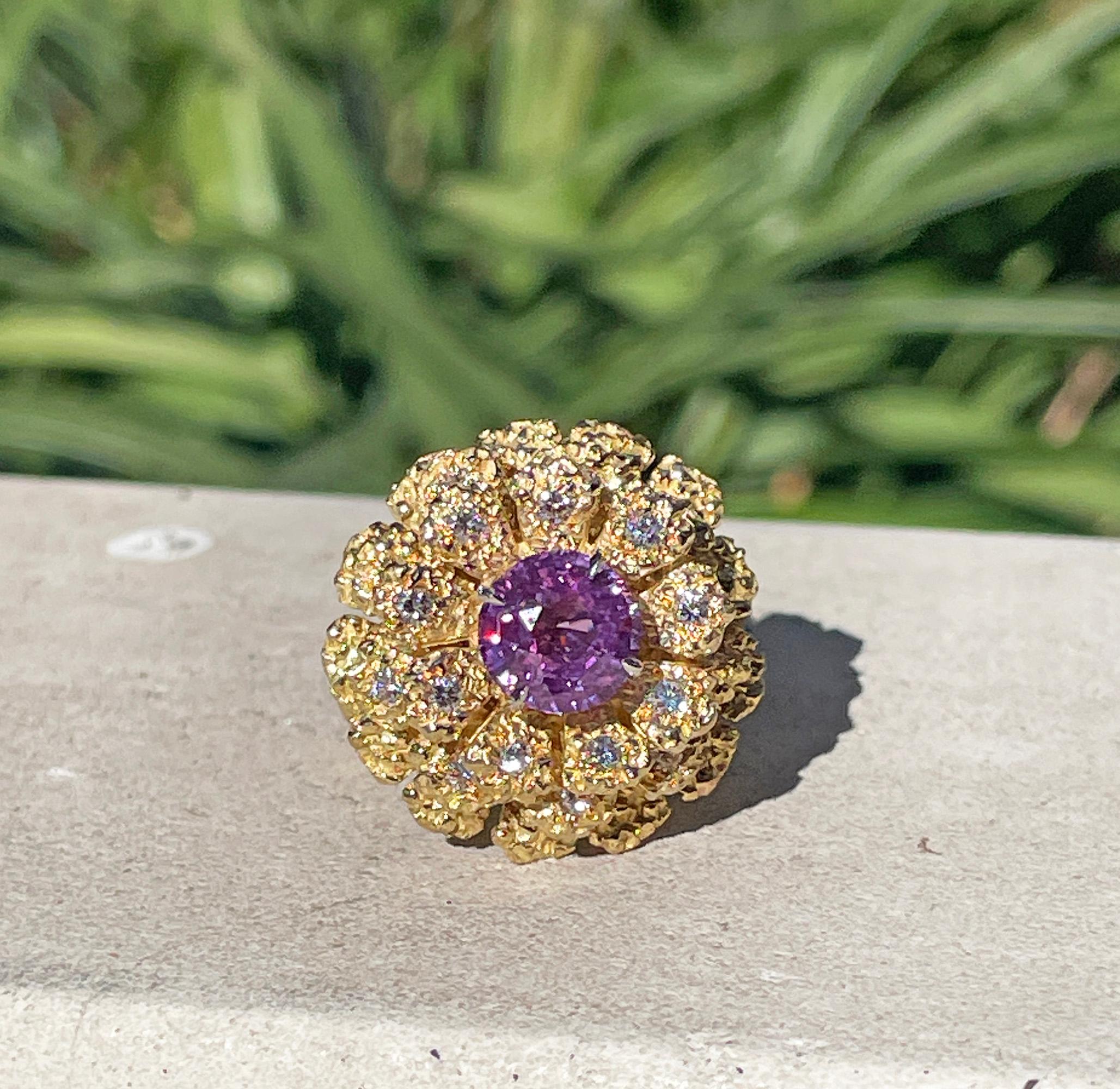 GIA 2.75ctw No-Heat Pink Sapphire Diamond 18K Gold Vintage Flower Cocktail Ring For Sale 6
