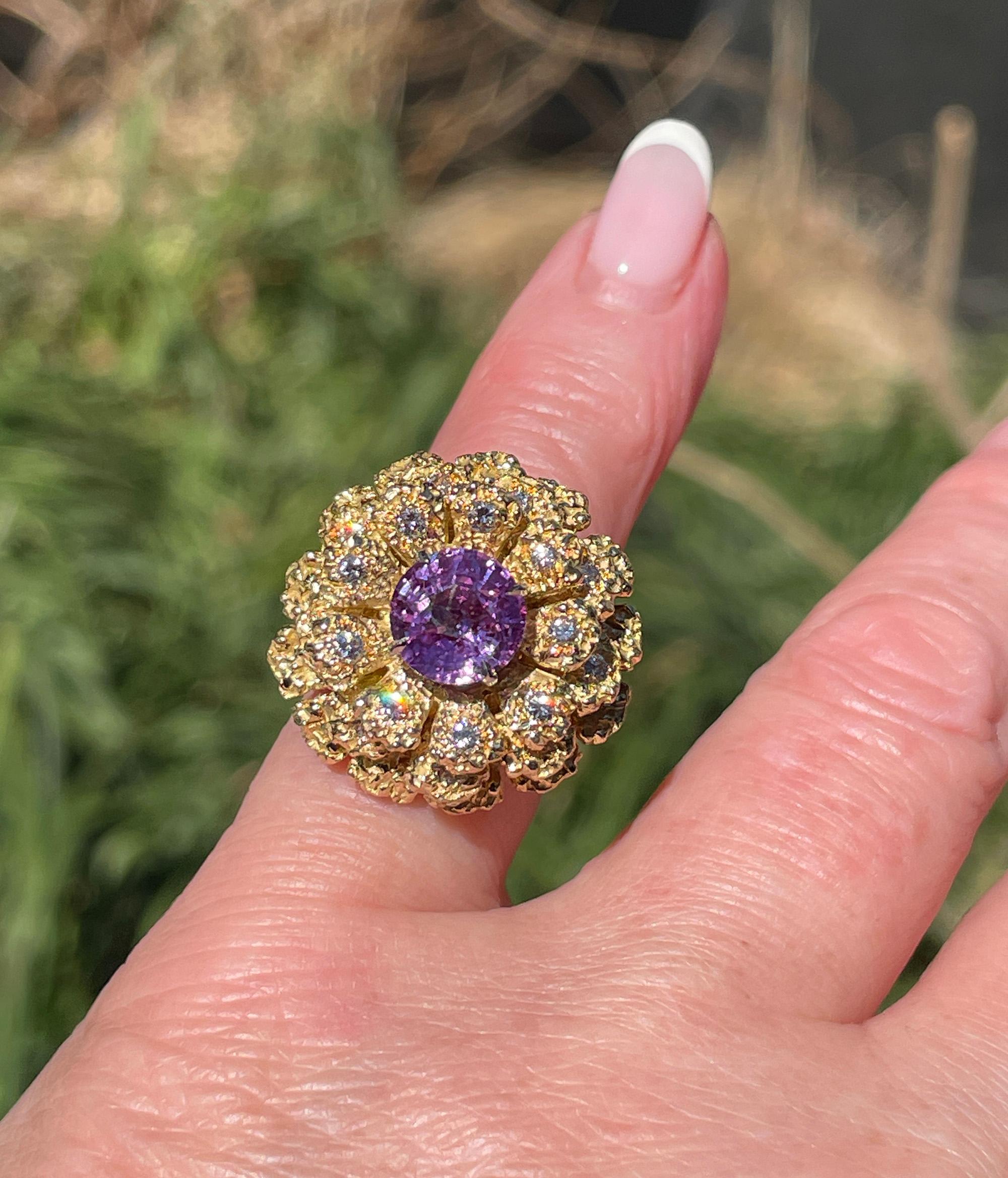 GIA 2.75ctw No-Heat Pink Sapphire Diamond 18K Gold Vintage Flower Cocktail Ring For Sale 8