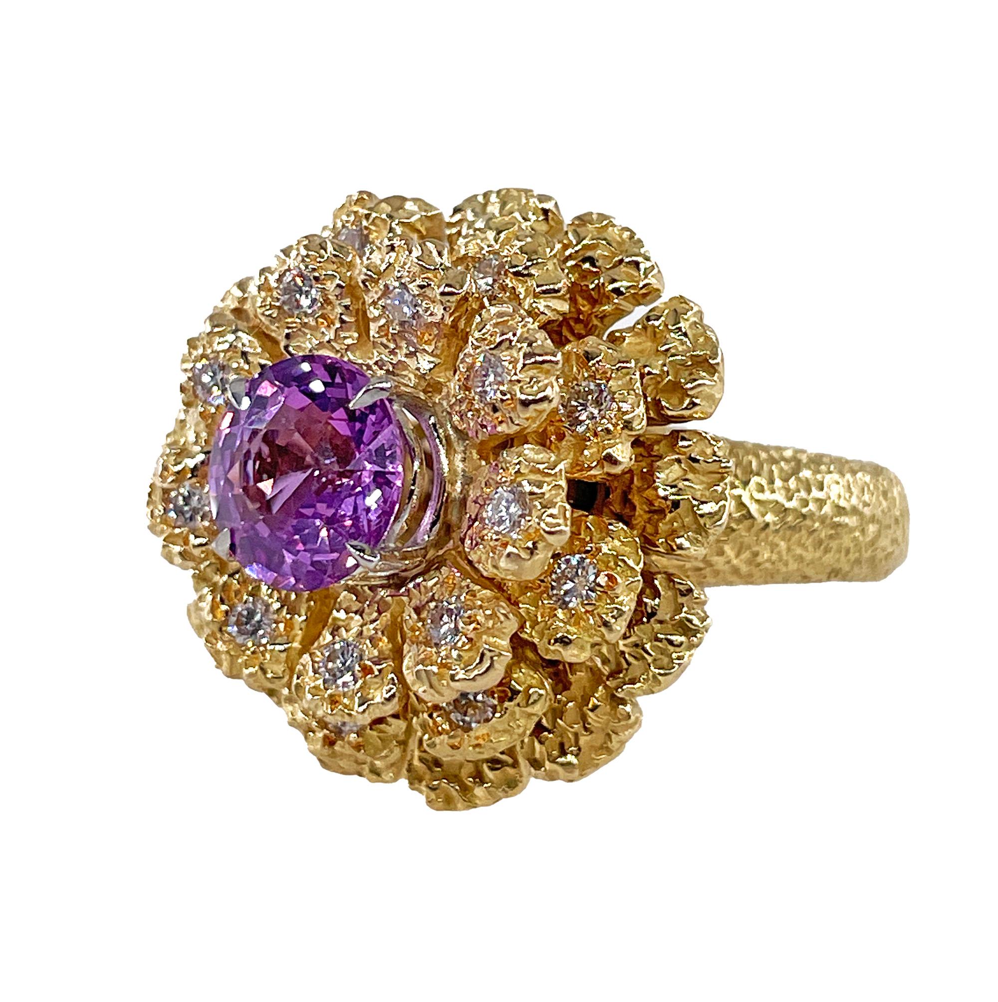 Round Cut GIA 2.75ctw No-Heat Pink Sapphire Diamond 18K Gold Vintage Flower Cocktail Ring For Sale