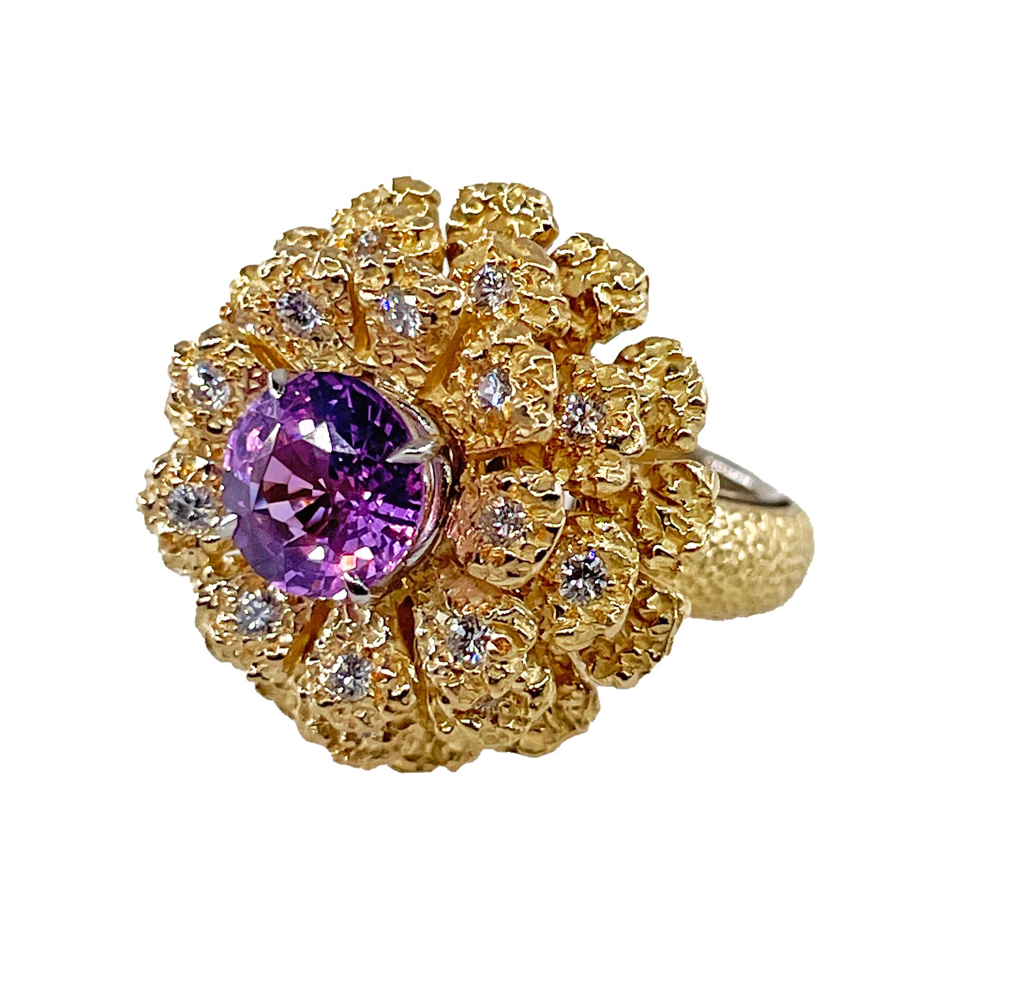 GIA 2.75ctw No-Heat Pink Sapphire Diamond 18K Gold Vintage Flower Cocktail Ring For Sale 3