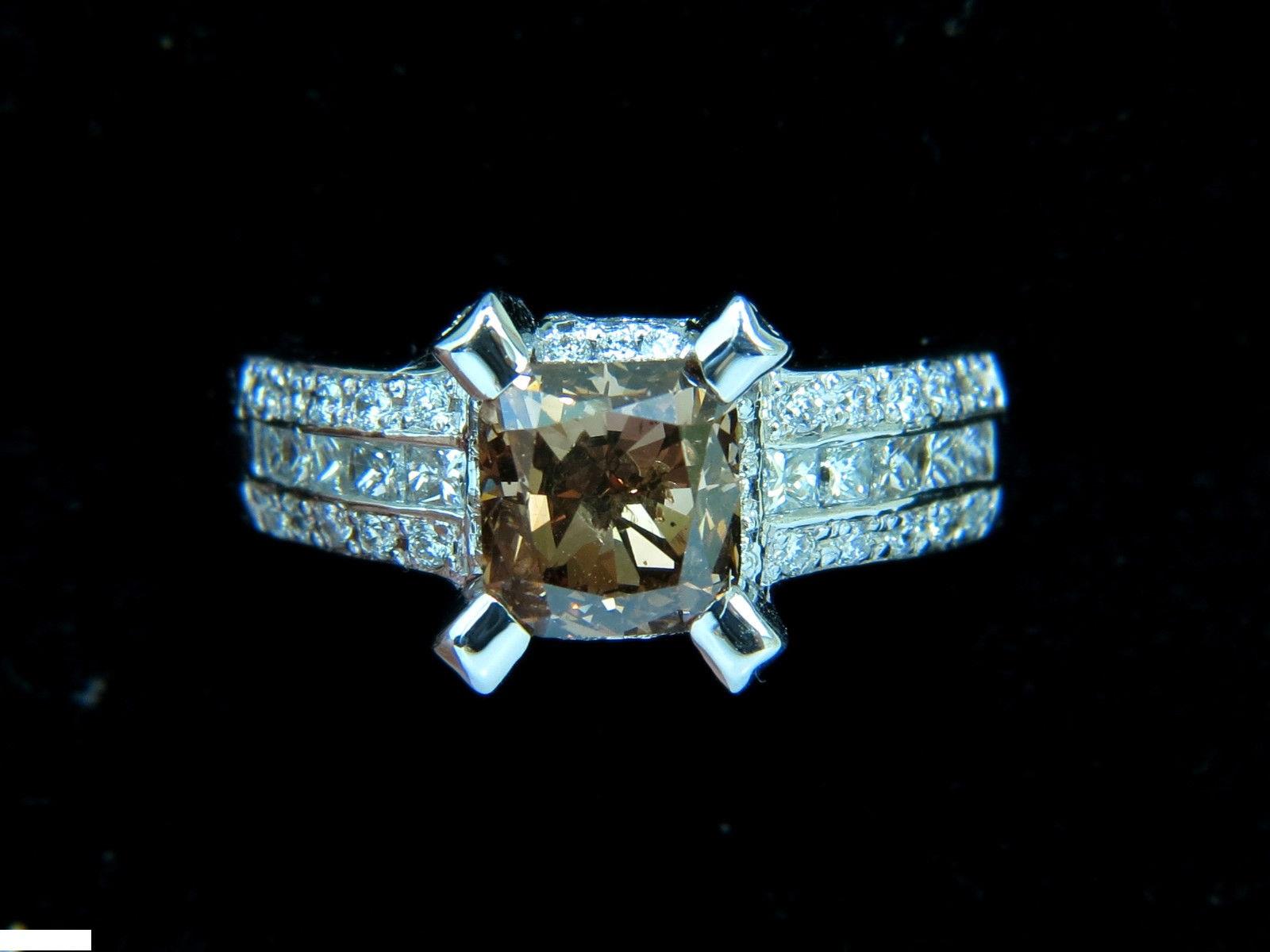 GIA 2,76 Karat natürlicher Fancy Orange Braun Diamant Ring G/VS 14 Karat (Kissenschliff) im Angebot