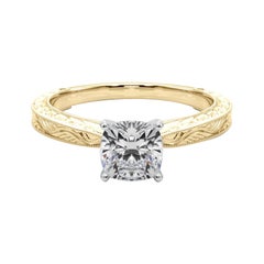 GIA Anello classico solitario a cuscino da 2.7 carati in oro giallo con incisione antica