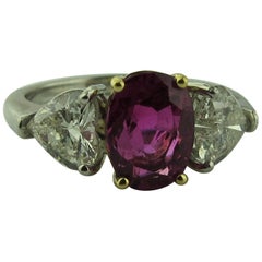 GIA 2,81ct Rubí ovalado de BURMA sin calentar y anillo de diamantes en forma de corazón en platino