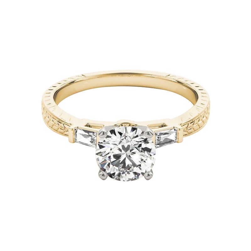 GIA 2.81ct Round Engraved Three-Stone Baguette 18K Yellow Gold Diamond Ring (bague à diamant en or jaune de 2.81ct)