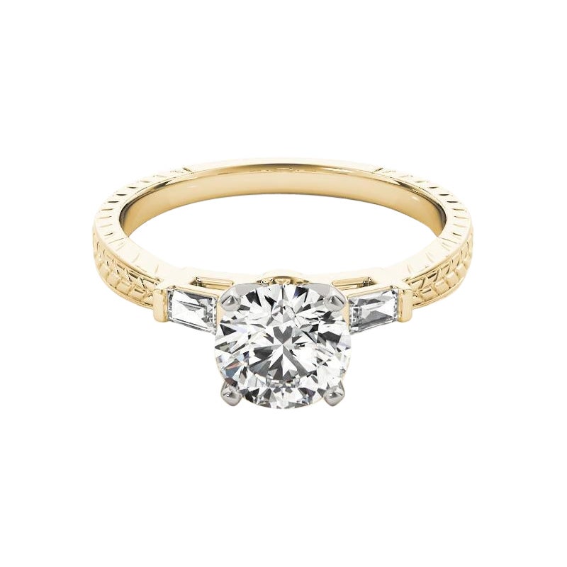 GIA 2.81ct Round Engraved Three-Stone Baguette 18K Yellow Gold Diamond Ring (bague à diamant en or jaune de 2.81ct)