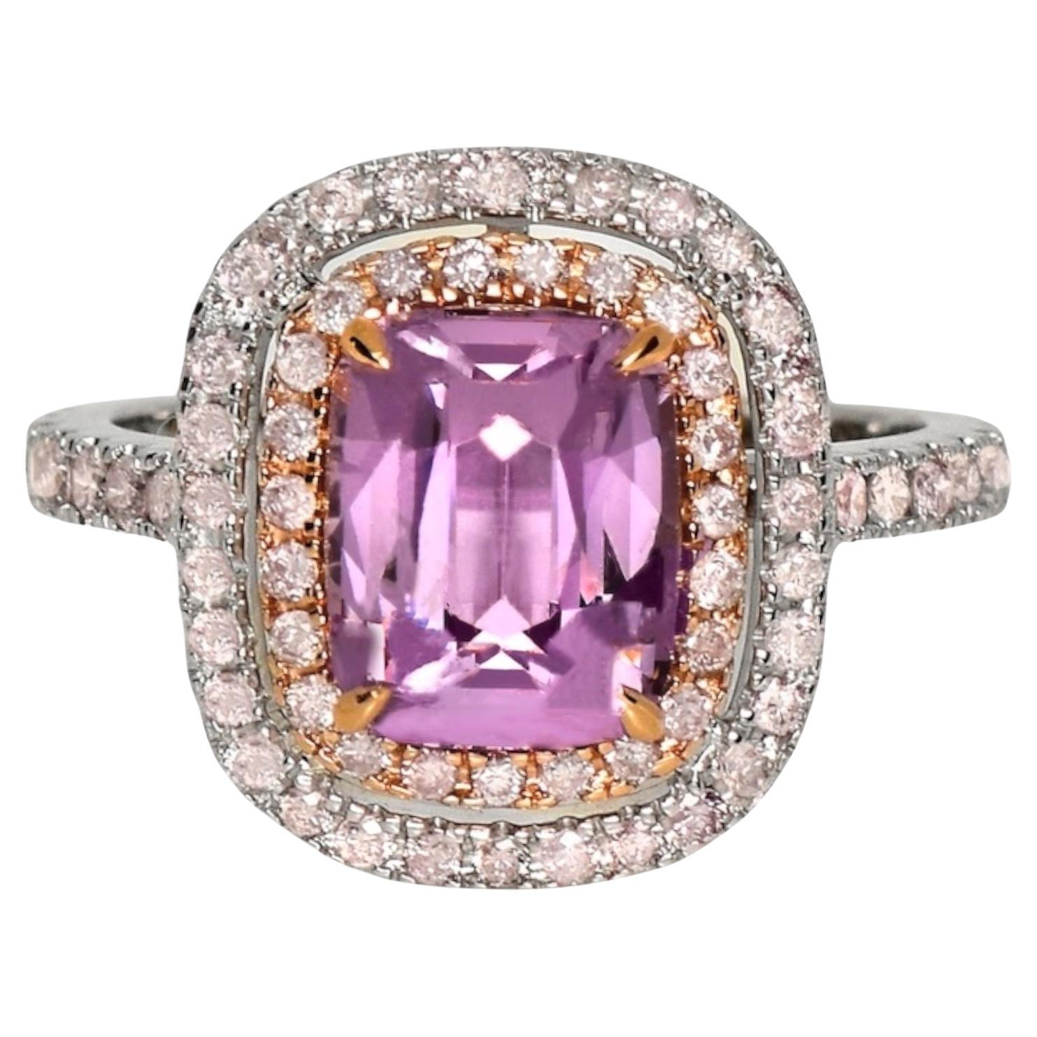 GIA 2.82 Ct Unheated Pinkish Purple Spinel
Pink Diamond Engagement Ring en vente