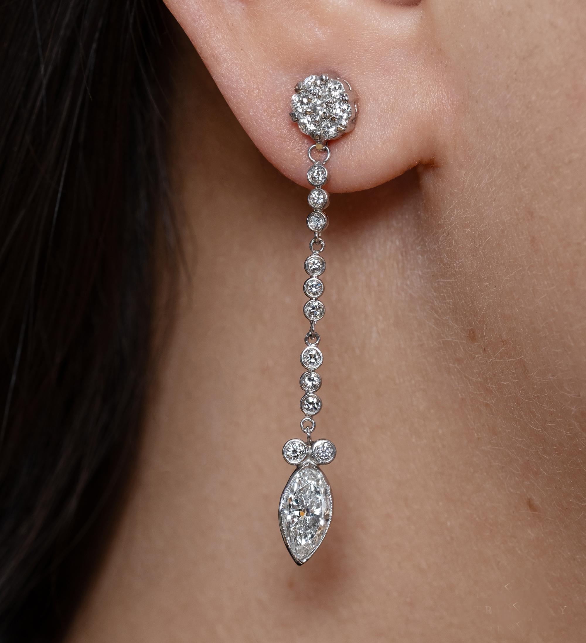 Pendants d'oreilles en or blanc 14 carats avec diamants taille marquise et rond de 2,84 carats certifiés GIA en vente 1