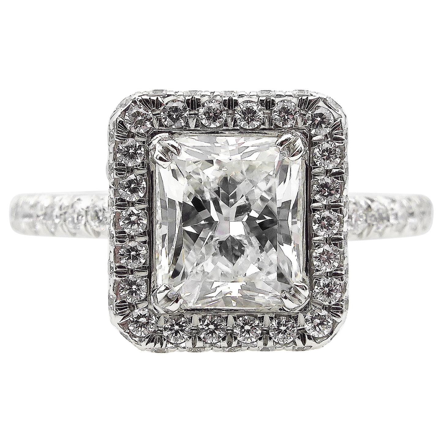 GIA 2.84 Carat Vintage Radiant Cut Diamond Engagement Wedding Platinum Ring