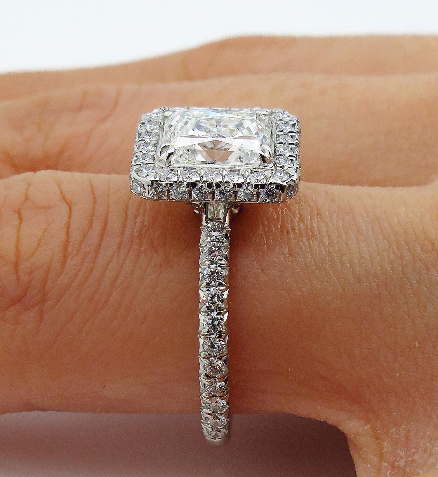 GIA 2.84 Carat Vintage Radiant Cut Diamond Engagement Wedding Platinum Ring 10