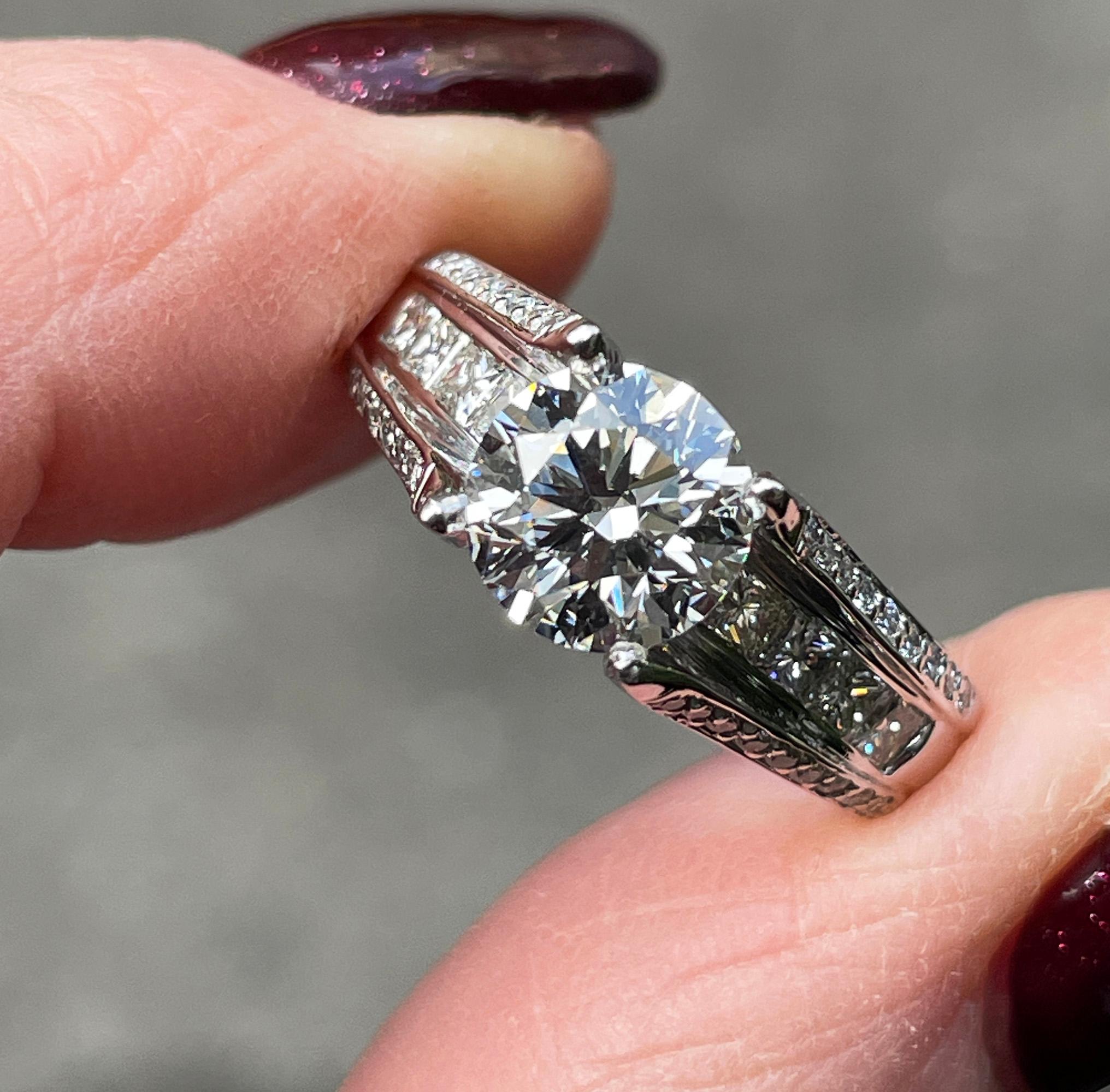 GIA 2.85ctw H SI1 Round Cut Diamond Engagement Wedding Platinum Estate Ring For Sale 8