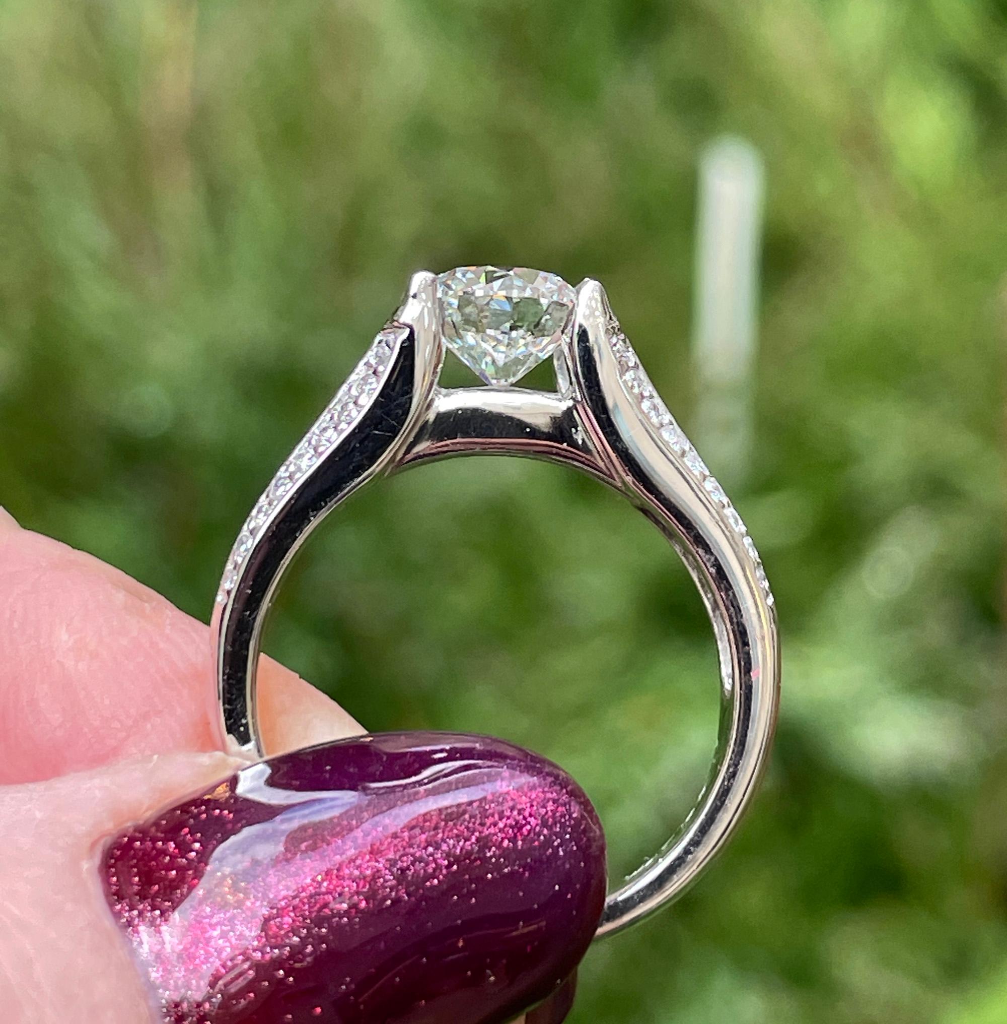 GIA 2.85ctw H SI1 Round Cut Diamond Engagement Wedding Platinum Estate Ring For Sale 13
