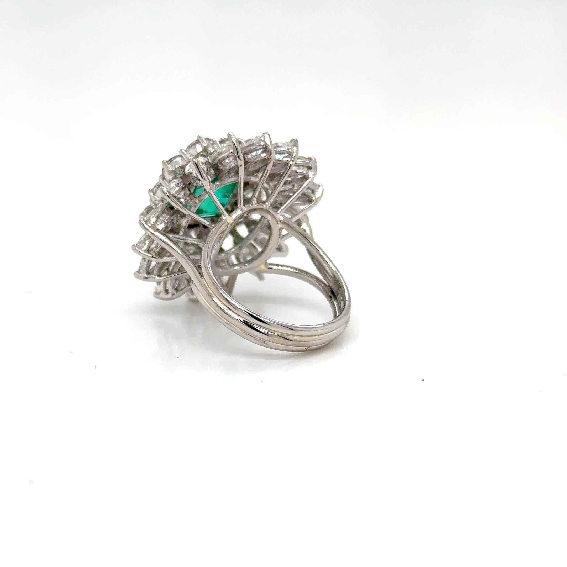 GIA Esmeralda colombina natural de 2,99 quilates y diamantes Plat / Anillo de 18 quilates en Nuevo estado para la venta en Miami, FL