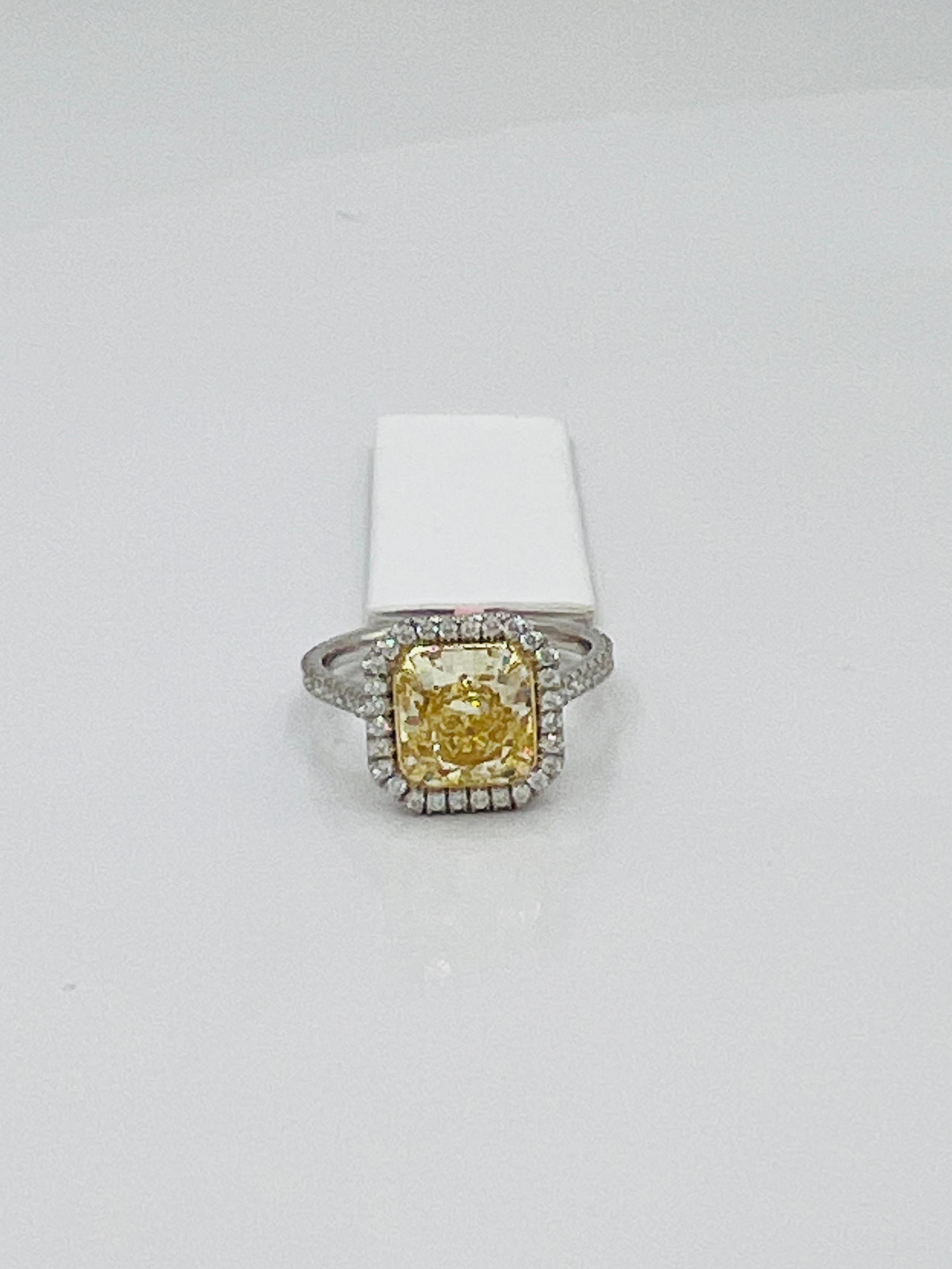 GIA 3 Carat Fancy Yellow Radiant Diamond Ring in Platinum and 18K Yellow Gold 1