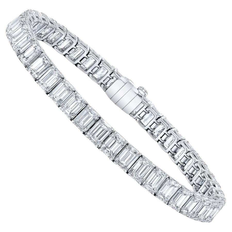 GIA Pulsera de tenis de oro blanco de 30 quilates Diamantes talla esmeralda