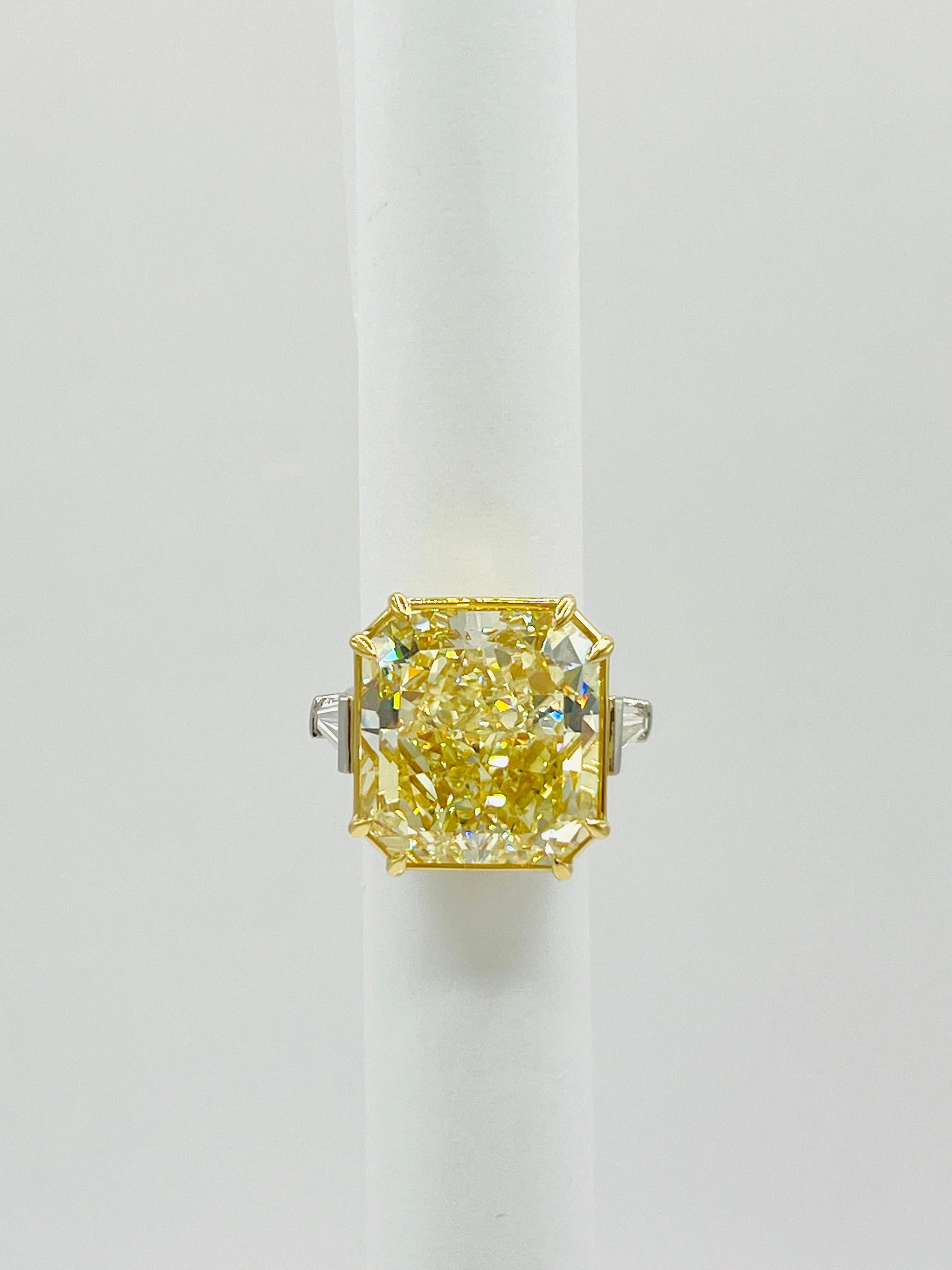 GIA 30 Carat Fancy Yellow Radiant and White Diamond Ring in Platinum and 18K 1