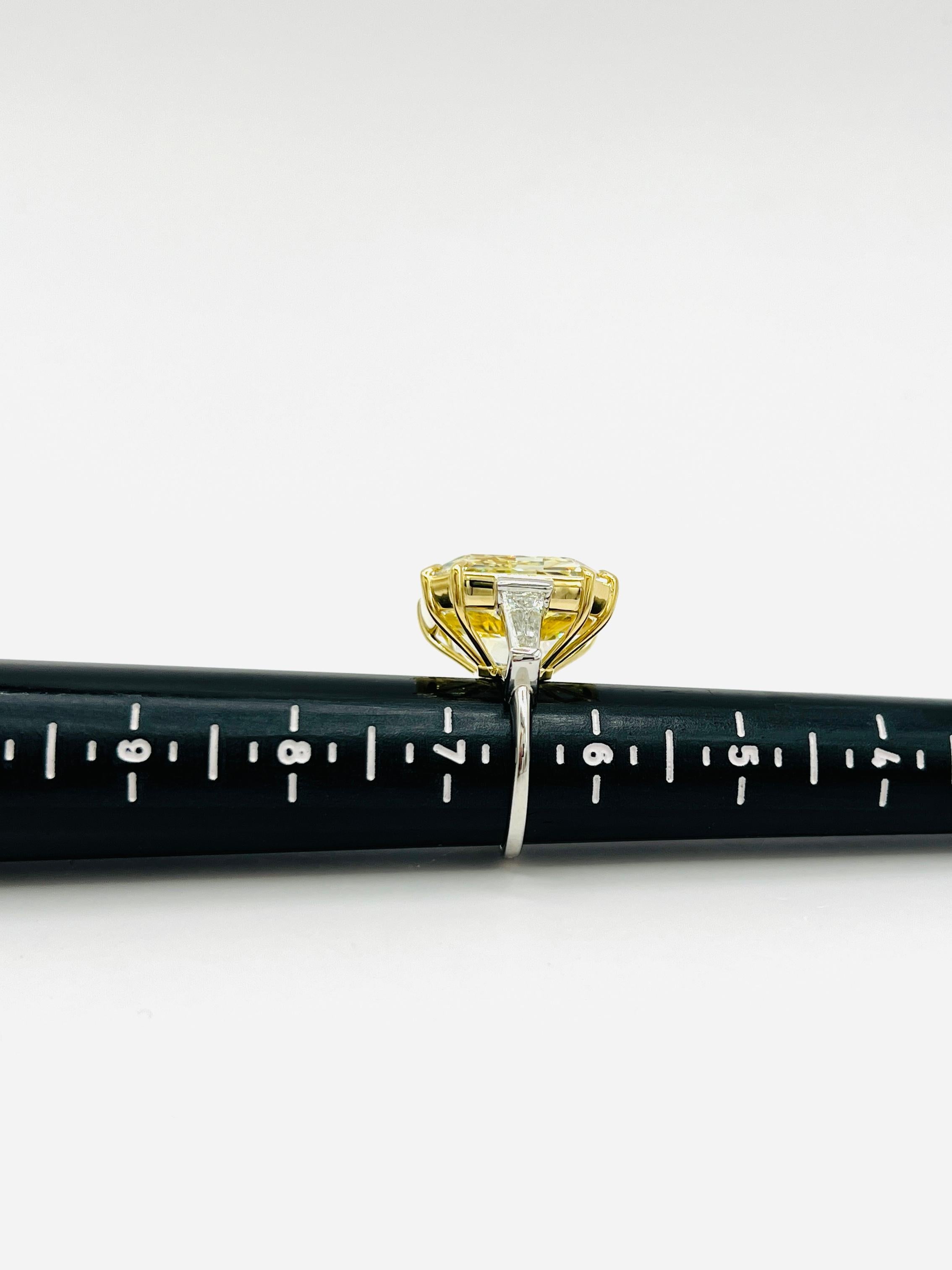 GIA 30 Carat Fancy Yellow Radiant and White Diamond Ring in Platinum and 18K 2