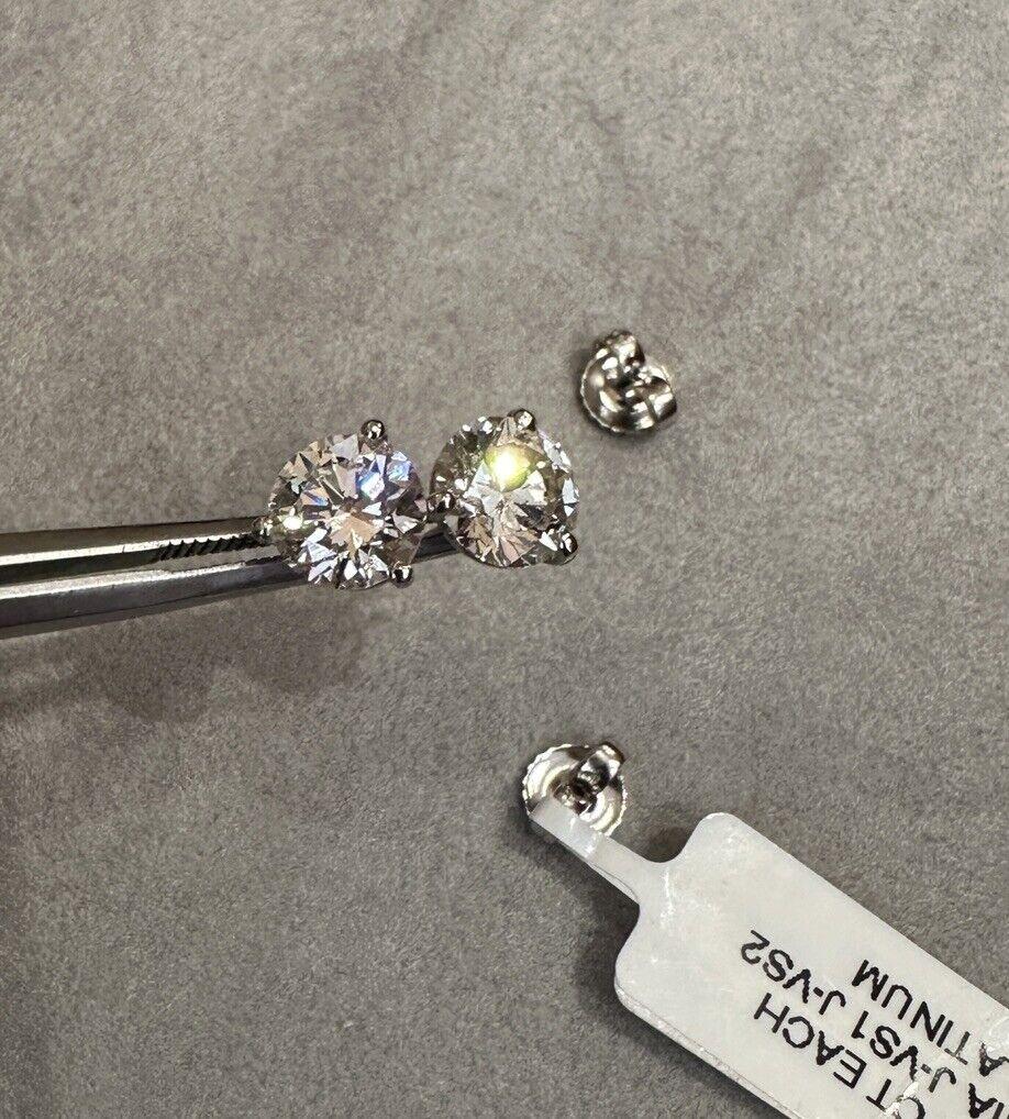GIA 3.00 Carat Total Weight Natural Round Diamond Studs J-VS1/J-VS2 in Platinum In Excellent Condition For Sale In La Jolla, CA
