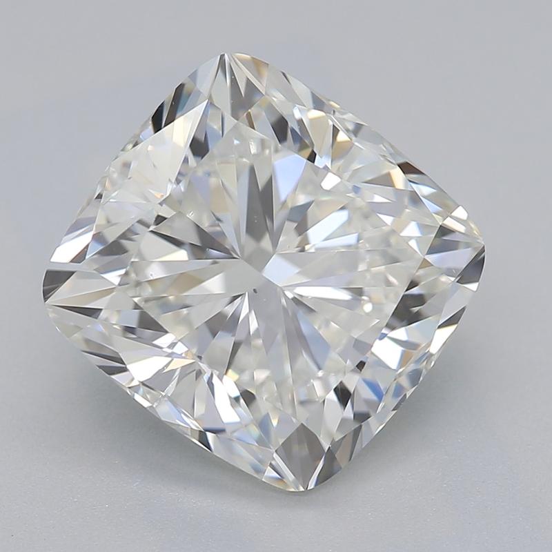 Fabriquée à la main à New York, cette magnifique bague en diamant est ornée d'un captivant diamant coussin au centre, pesant 3,00 et affichant une pureté G et SI1. Le modèle présente un halo coussin/carré magnifiquement travaillé, orné de diamants