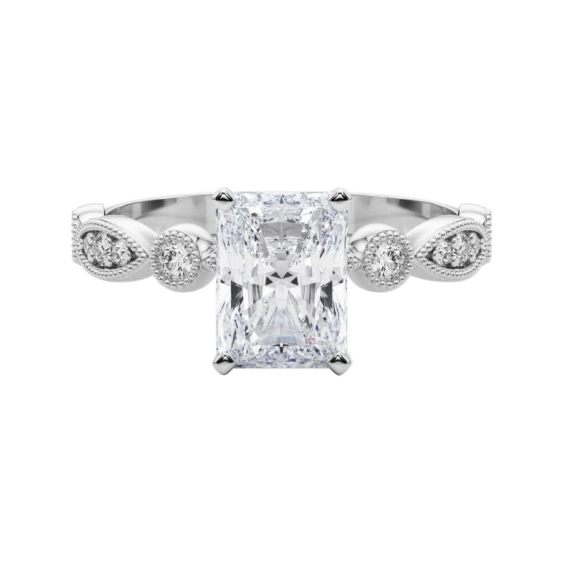 GIA 3.00ct Radiant Marquise & Round Milgrain Bezel Diamond Ring en vente