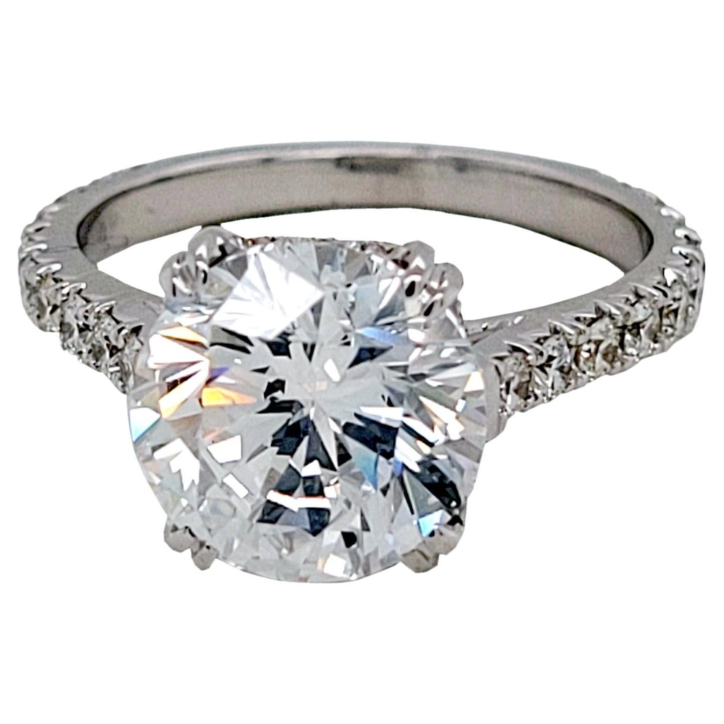 GIA 3,01 Karat D/SI1 Runder Diamant 18K Französisch Pave Set Ring mit verstecktem Halo