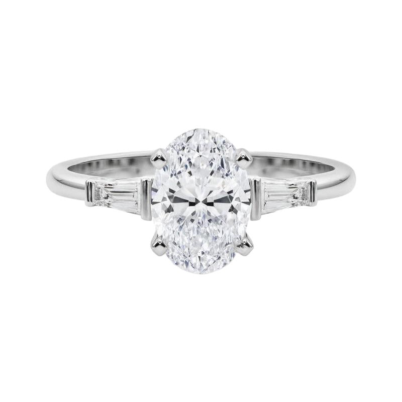 Bague en or blanc GIA 3(three) pierres ovales Baguette fuselée 18K
