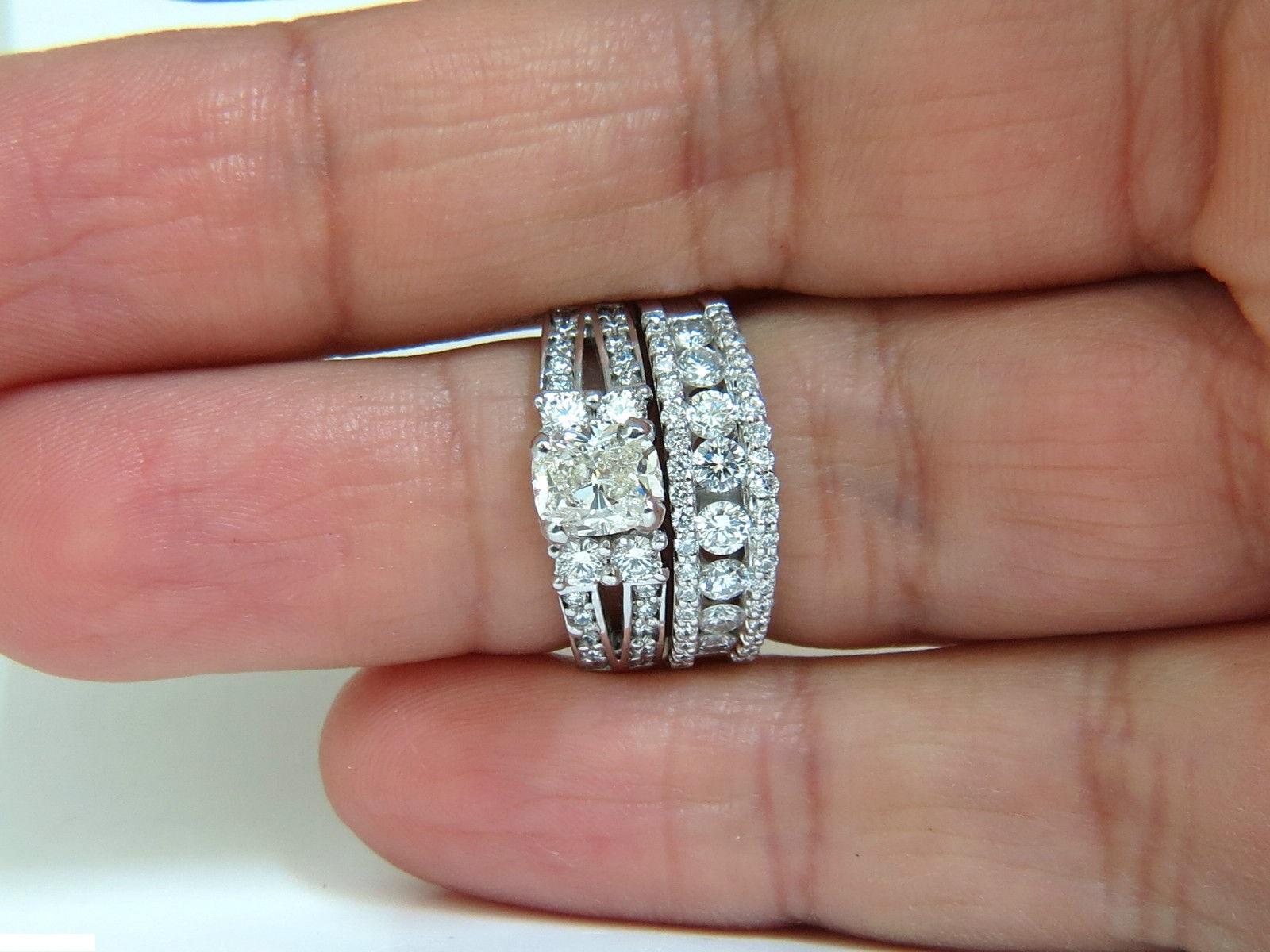 GIA 3.02 Carat Cushion Brilliant Diamond Ring and Matching Band Suite 14 Karat For Sale 1