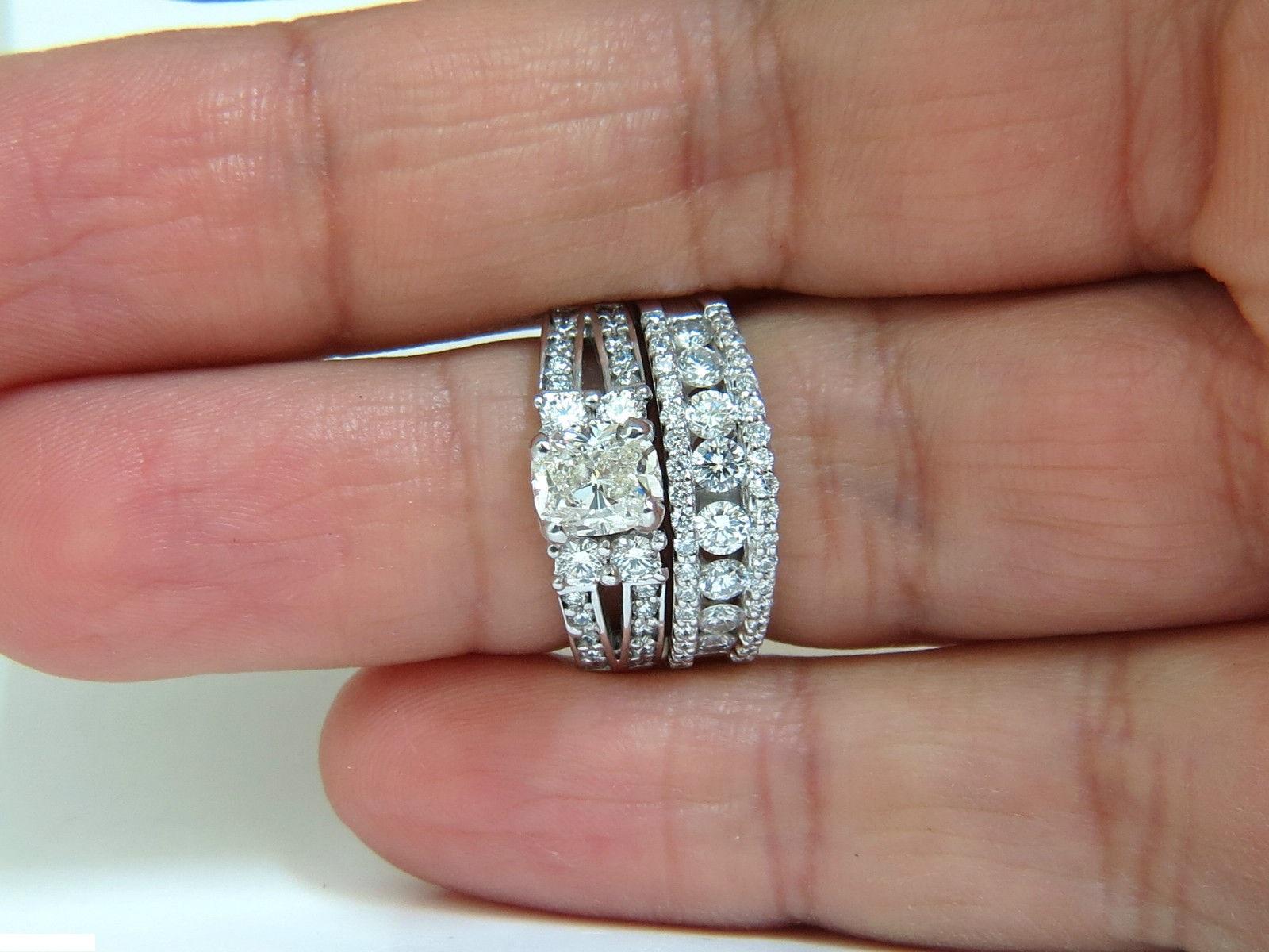  GIA 3.02 Carat Cushion Brilliant Diamond Ring and Matching Band Suite 14 Karat For Sale 1