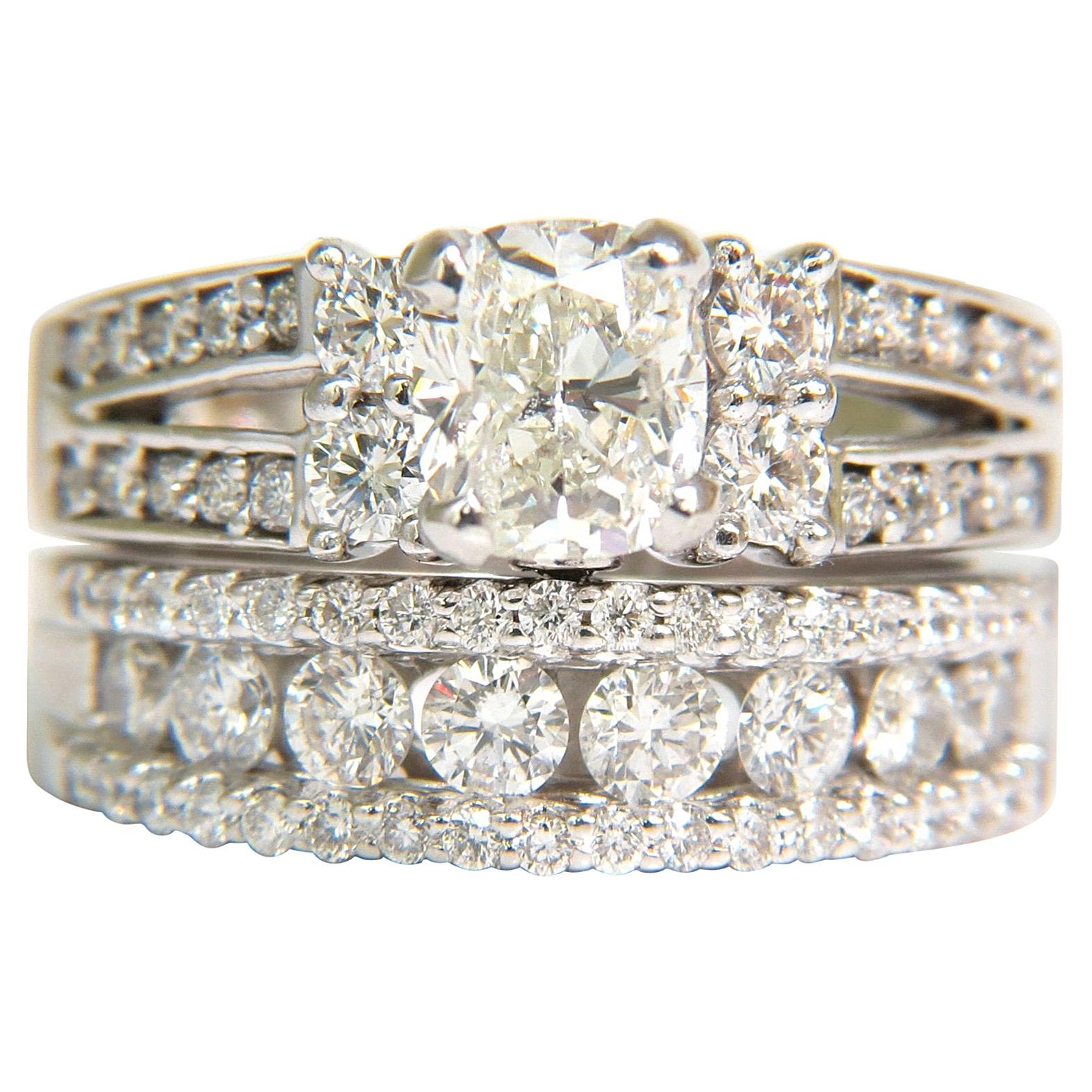  GIA 3.02 Carat Cushion Brilliant Diamond Ring and Matching Band Suite 14 Karat For Sale