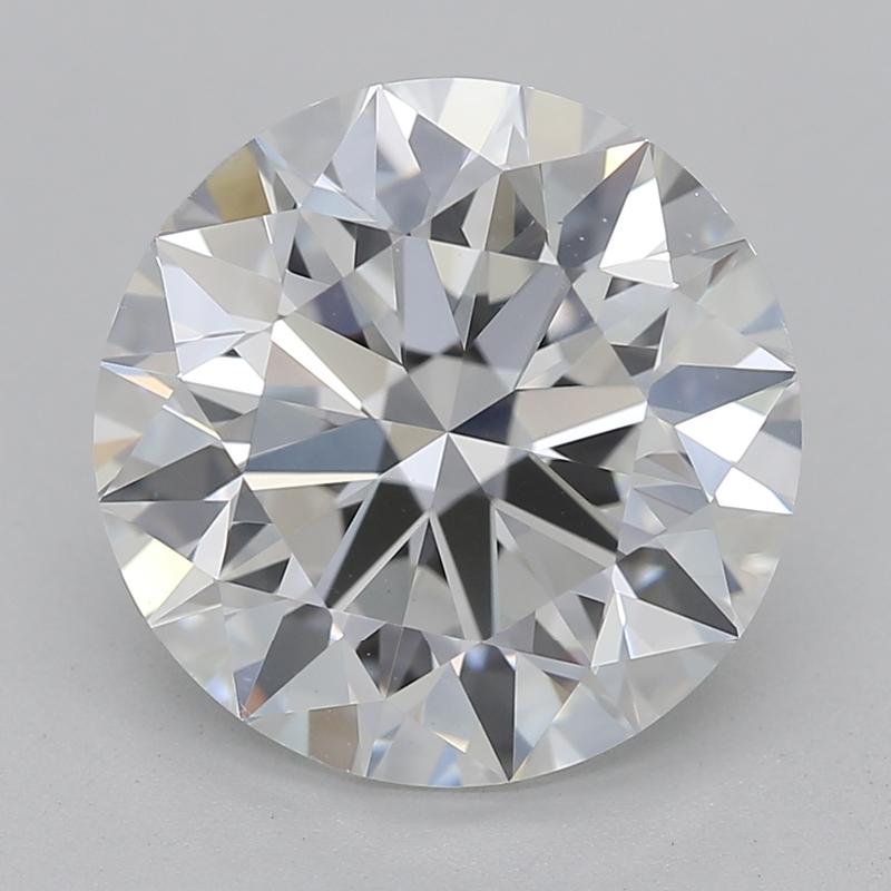 Questo anello di diamanti, che incarna con eleganza una raffinatezza senza tempo, presenta una splendida pietra centrale di taglio rotondo, con un peso notevole di 3,02. Classificato F e VS2, il diamante irradia brillantezza e fuoco, rendendolo un