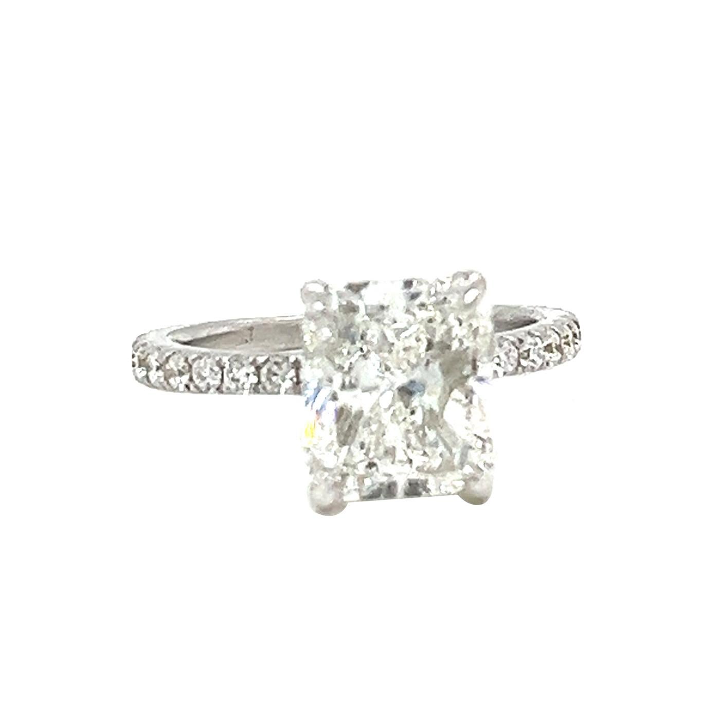 GIA 3.03ct Natural Radiant Cut Diamond with Pave Diamonds Ring 18k White Gold For Sale 5