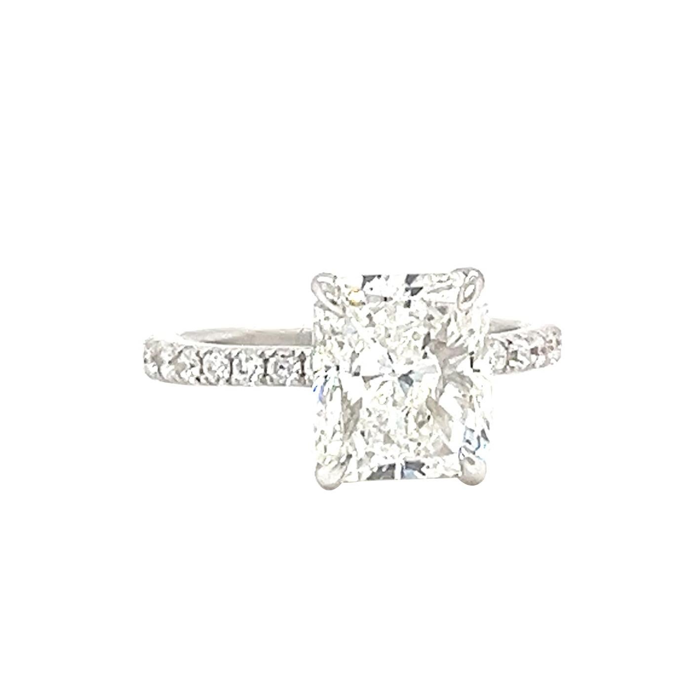 GIA 3.03ct Natural Radiant Cut Diamond with Pave Diamonds Ring 18k White Gold For Sale 12