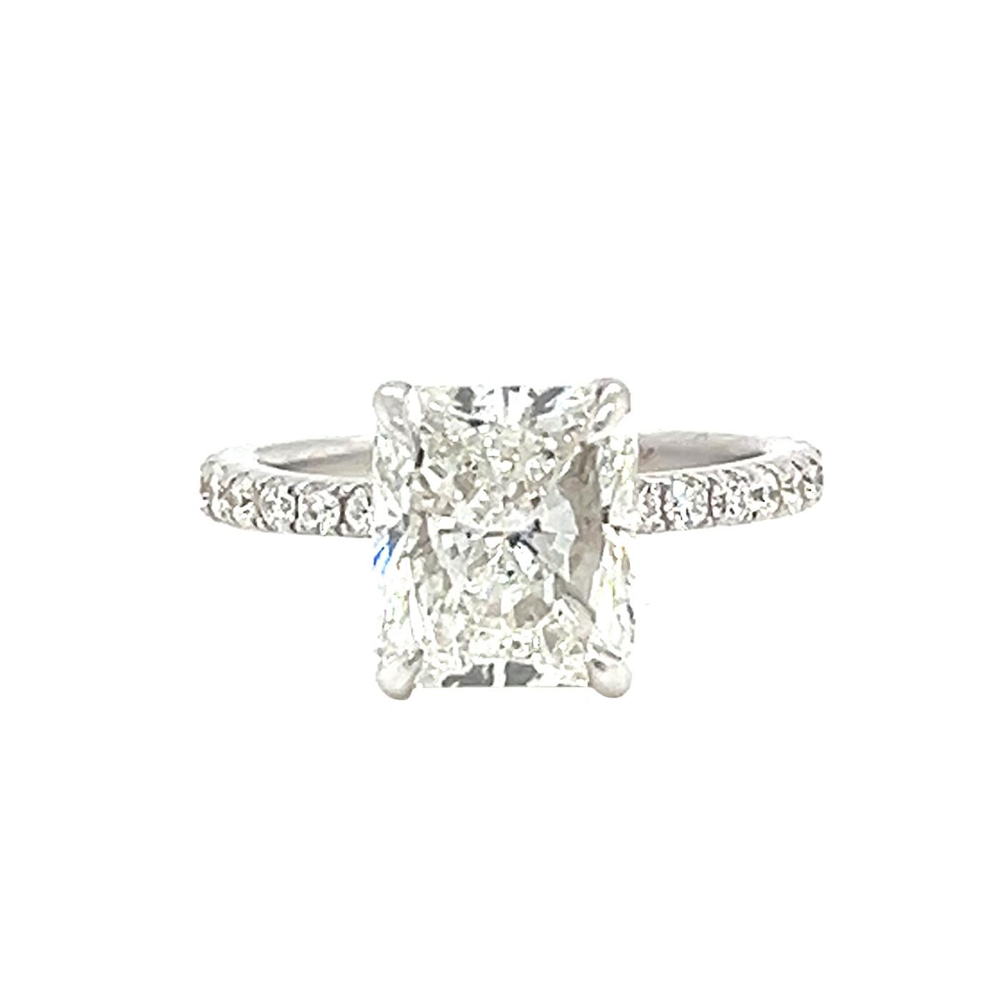 GIA 3.03ct Natural Radiant Cut Diamond with Pave Diamonds Ring 18k White Gold For Sale 2