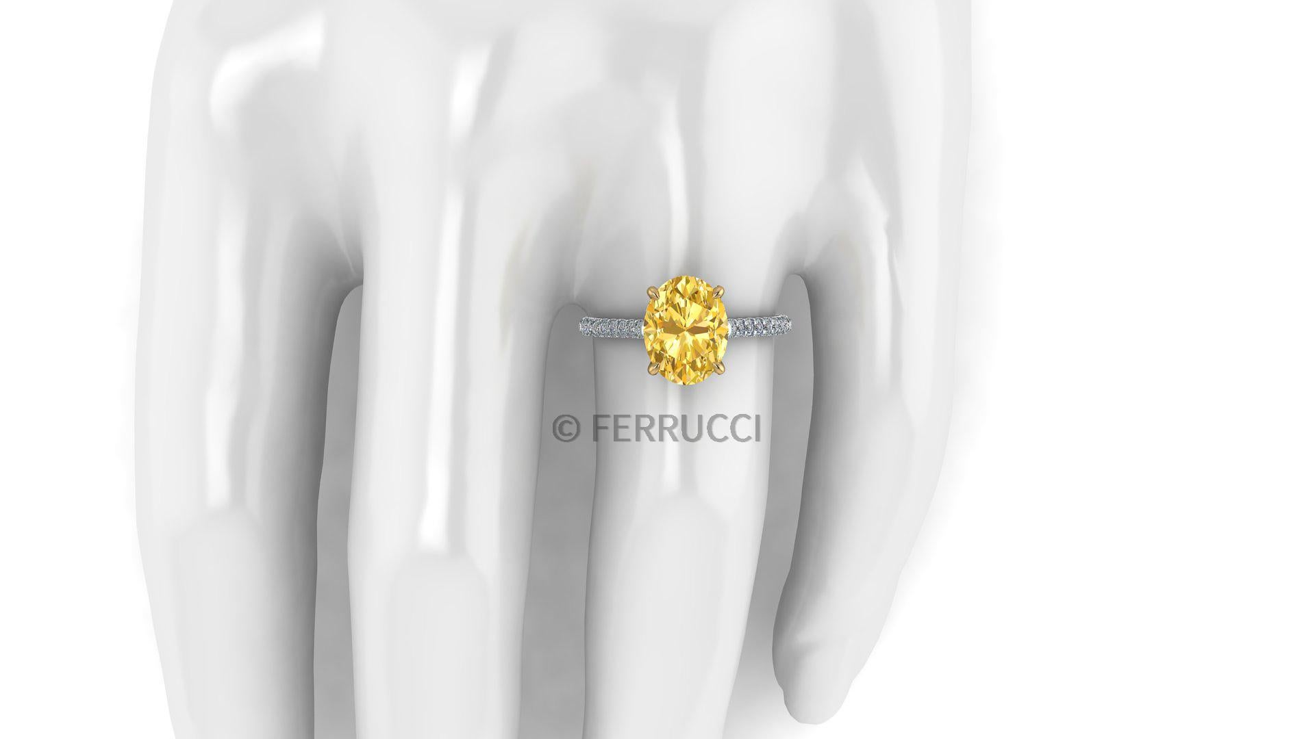 GIA Diamante Amarillo Vivo Ovalado de 3,06 Quilates Diamantes Blancos Pave' Oro y Platino en venta 2