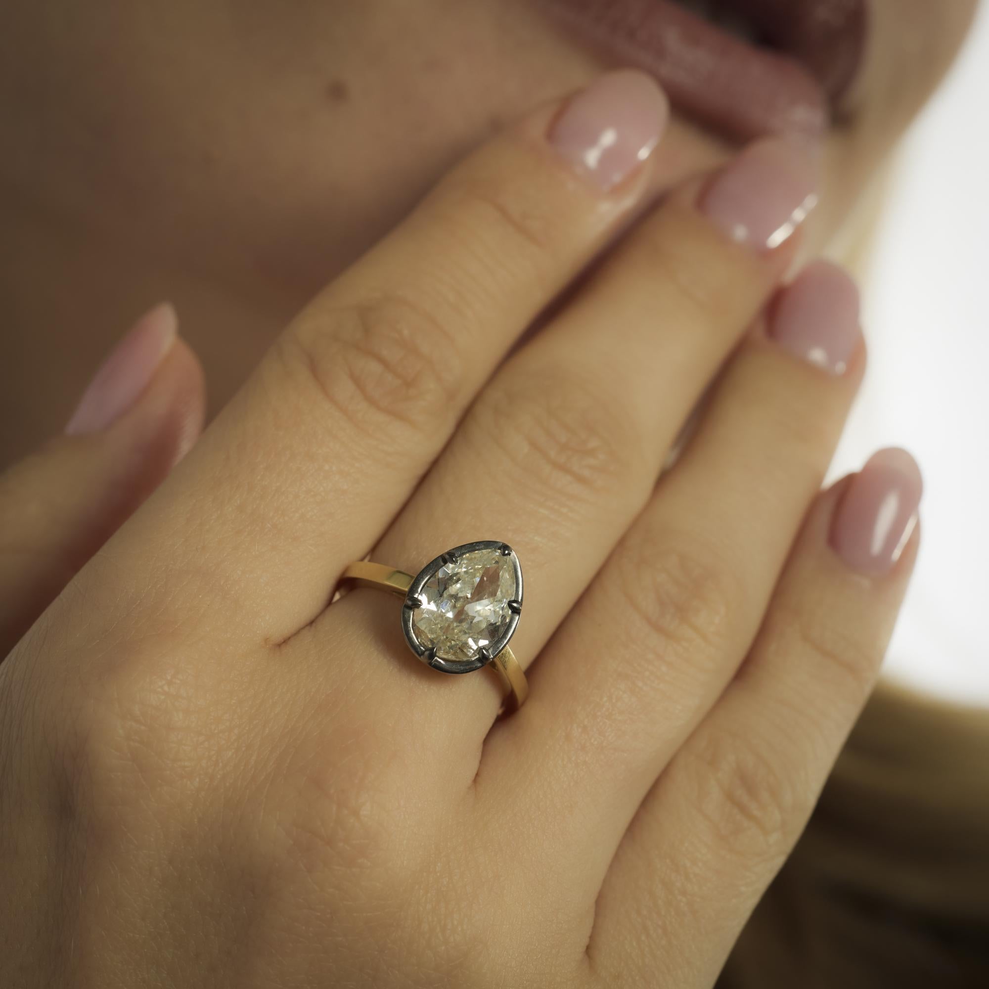 GIA 3,07 Karat Diamant im Birnenschliff 18k Gelbgold Platin Verlobungsring Damen im Angebot