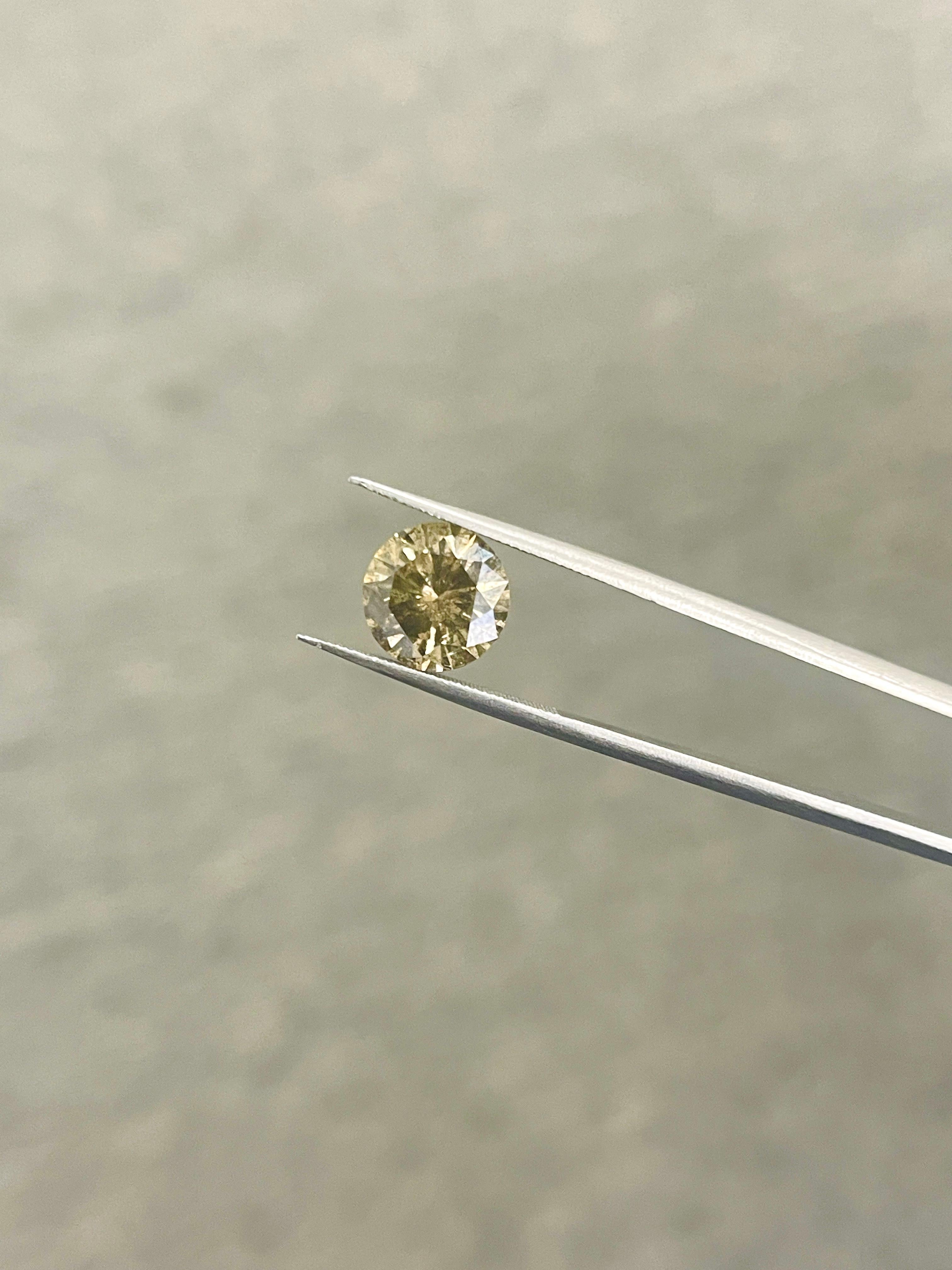 FLASH SALE GIA 3.08 Carat Fancy Dark Yellow Natural Round Loose Diiamond For Sale 2